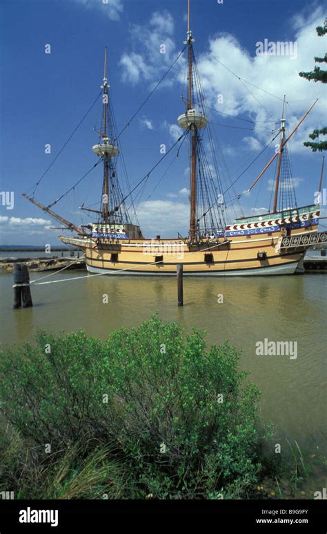 Sailing Ship Godspeed In Jamestown Settlement Stock Photo Alamy