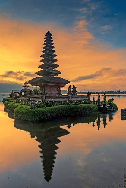 Premium Photo Pura Ulun Danu Bratan Bali Indonesia