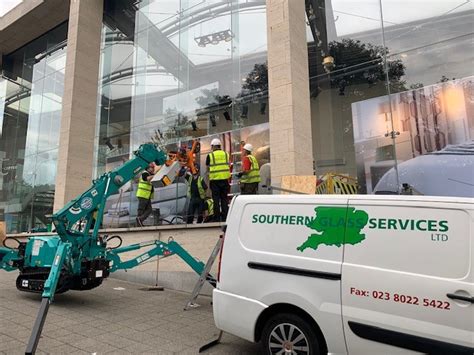 Southern Glass Services Large Structural Glass Replacement