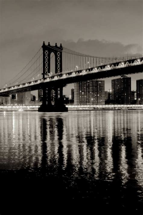 Somerset House - Images. MANHATTAN BRIDGE AT NIGHT