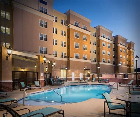 Residence Inn By Marriott Tallahassee Universities At The Capitol Pool Pictures And Reviews