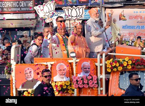 GHAZIABAD INDIA APRIL 6 Prime Minister Narendra Modi And UP Chief