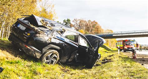 Zwei Schwerverletzte Nach Unfall Auf A Nahe Hermsdorf Laster