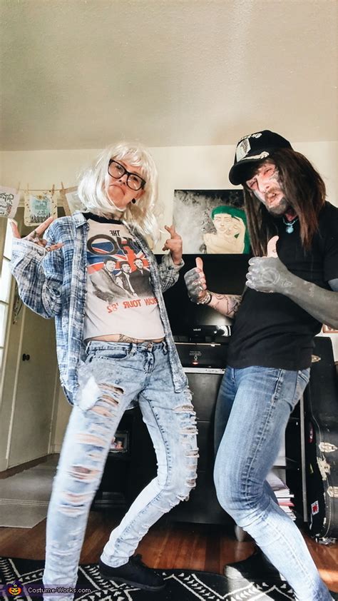 Wayne and Garth Wayne's World Costume - Photo 2/2