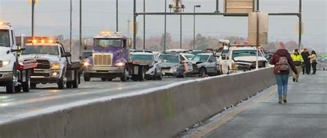 In Denver 100 Car Pileup On Icy Roads