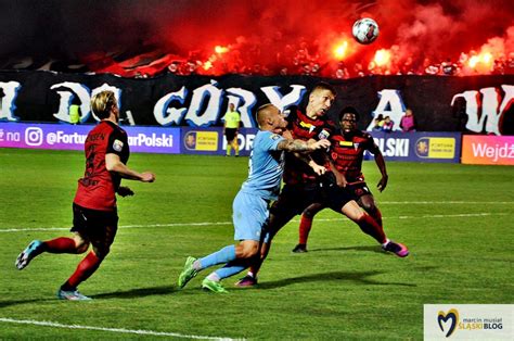 Górnik Zabrze Nieznacznie Lepszy Od Ruchu Chorzów W Wielkich Derbach