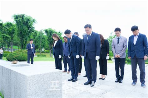 제6대 포천시의회 후반기 의장단 충혼탑 참배 후 공식 일정 시작포천뉴스