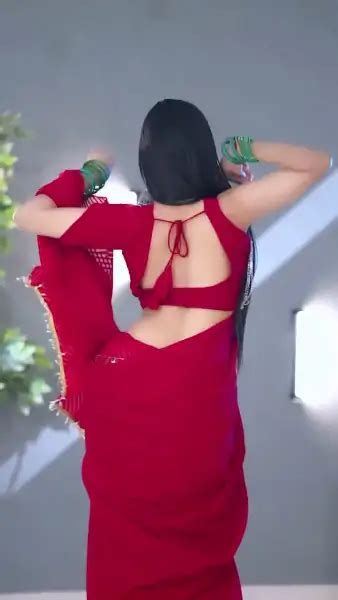 Srish Shukla Latest Hot Pics And Photo In Saree