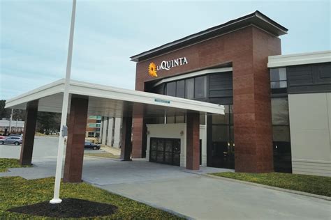 La Quinta Inn & Suites by Wyndham Boston-Andover | Andover, MA Hotels