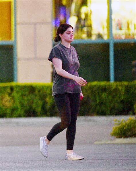 Ariel Winter Sexy Ass In Leggings Hot Celebs Home
