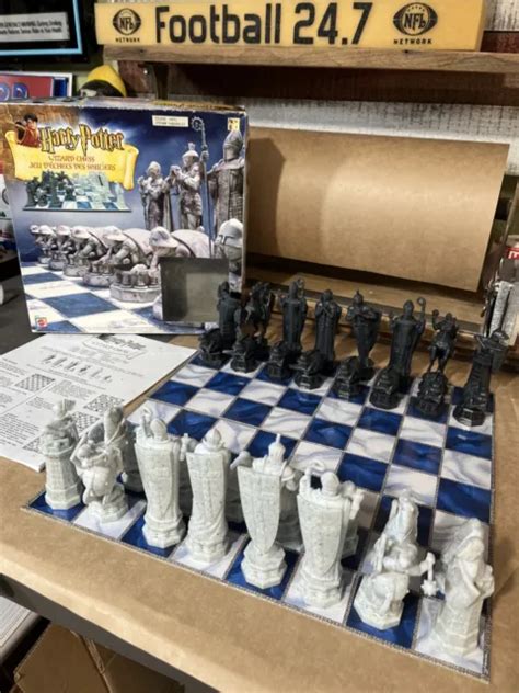 VINTAGE HARRY POTTER Wizard Chess Set Complete By Mattel 2002 Chamber