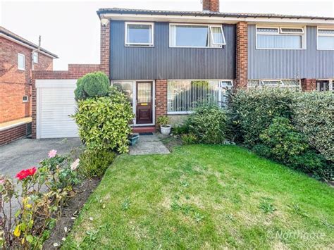 Bed Semi Detached House For Sale In Trimdon Avenue Acklam