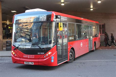 DLE30282 SK68LTN London Sovereign Harrow Bus Stn 13th Nov Flickr