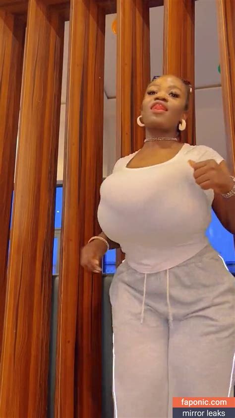 Chanel La Croix Aka Big Ch1 Aka Onlybig Ch1 Nude Leaks Faponic