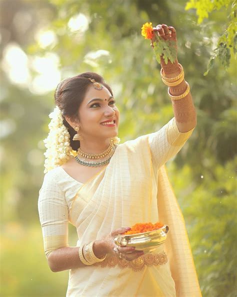 Pin By Greeshma Sabu On Kerala Wedding Indian Beauty Saree Indian