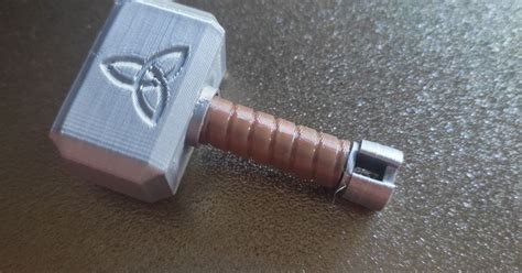 Mjölnir Thor Hammer keychain Multipart by Lucav Download free STL