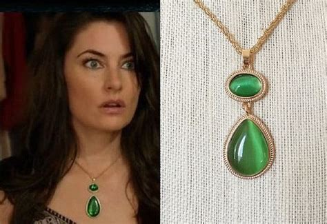 Witches Of East End Wendy Emerald Teardrop Necklace N701 Amazing