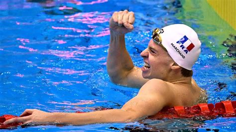 LÉON MARCHAND CHAMPION DU MONDE DU MONDE DU 200M PAPILLON YouTube