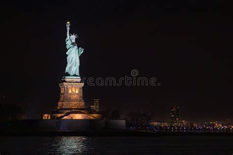 Statue of Liberty at Night in New York City (USA) Stock Photo - Image ...