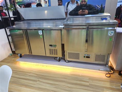 Stainless Steel CSH 2100 Two Door Undercounter Pizza Makeline 5 Feet At