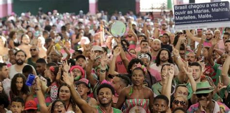 Carnavalesco Da Mangueira Um Recado Pol Tico A Bolsonaro Tijola O