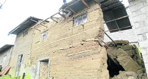 Colapsa Casa De Dos Pisos Y Familia Queda En La Calle Peru Correo