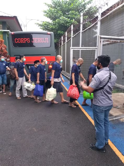 19 Napi Bandar Narkoba Lapas Cipinang Dipindahkan Ke Nusakambangan