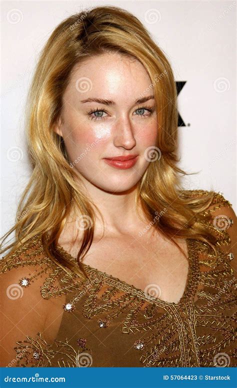 Ashley Johnson Foto De Archivo Editorial Imagen De Premier 57064423