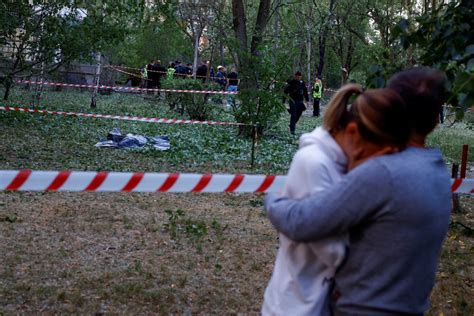 Guerre En Ukraine Trois Morts Dont Un Enfant Dans Une Attaque Russe