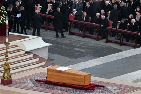 Papa Benedetto Xvi La Celebrazione Del Funerale Dei Primati