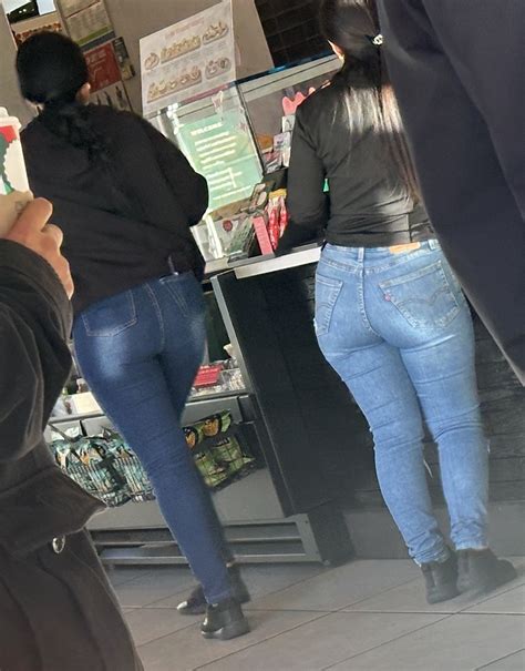 OC 2 Latina Friends In Tight Jeans Tight Jeans Forum