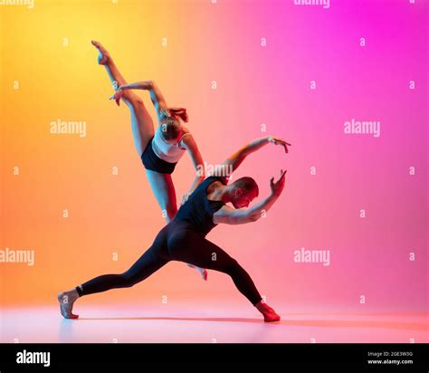 Modern Dance Wallpapers