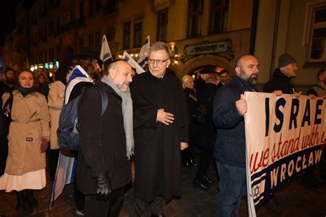 Wrocławianie w Marszu Pamięci 85 rocznica Nocy Kryształowej ZDJĘCI