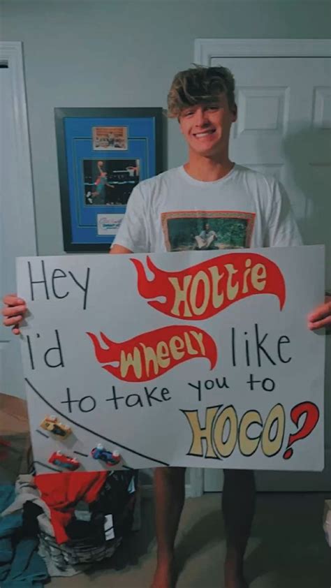 homecoming sign ideas | Homecoming signs, Cute prom proposals, Dance ...