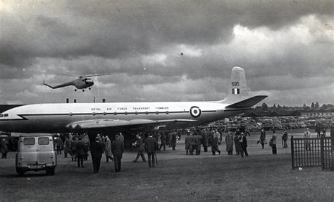 VINTAGE FARNBOROUGH AIR SHOW 27 VINTAGE FOUND PHOTO JOHN MORGANs