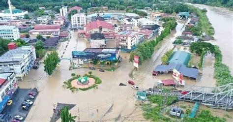 Dua Helikopter Hantar Bantuan Kepada Mangsa Banjir Harian Metro