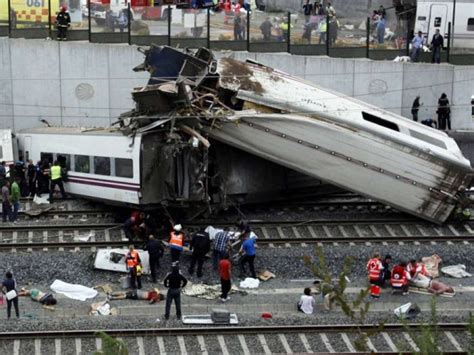 Strage In Spagna Macchinista Accusato Omicidio Per Imprudenza