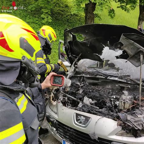 Oö Fahrzeugbrand beim Kraftwerk Rosenau in Garsten Fireworld at