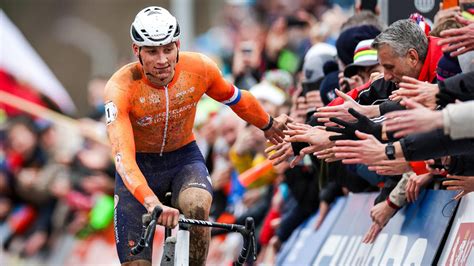 Mathieu Van der Poel sacré champion du monde de cyclo cross pour la