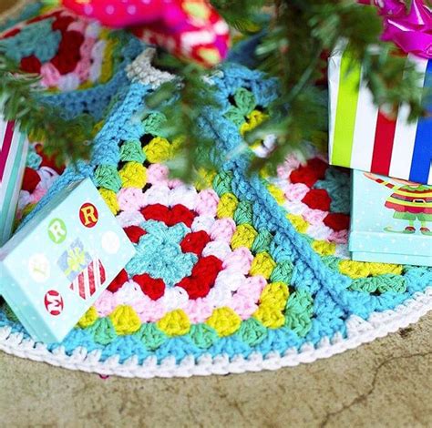 Crocheted Mini Tree Skirt Christmas Crochet Crochet Christmas