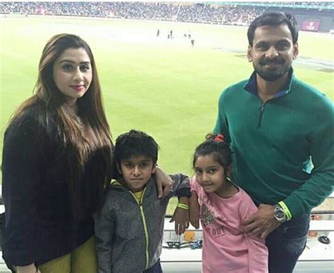 Mohammed Hafeez and his ‪Family‬ enjoying PSL final - Cricket Images ...