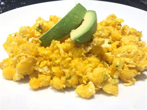 easy ecuadorian mote pillo recipe scrambled eggs  hominy corn