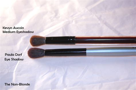 Paula Dorf Eye Shadow And Eye Glimmer Brushes | The Non-Blonde