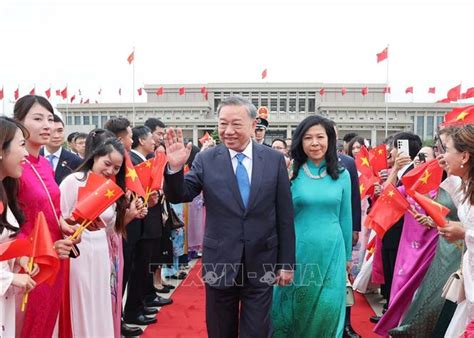 tong bi thu chu tich nuoc  lam va phu nhan ket thuc tot dep chuyen