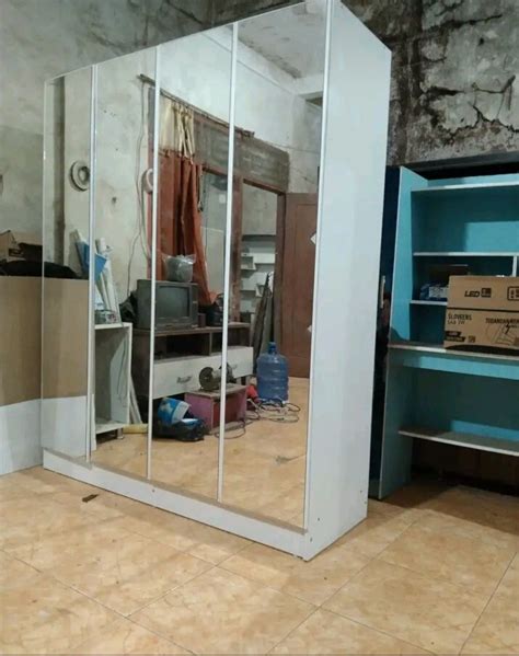 Lemari Pakaian Pintu Full Kaca Perabotan Rumah Di Carousell