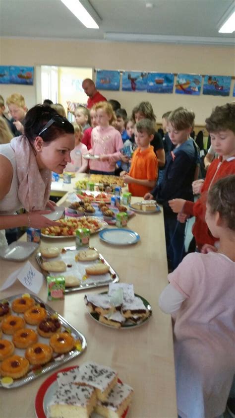 Kuchenbasar Der Klasse 2a Vineta Grundschule Koserow