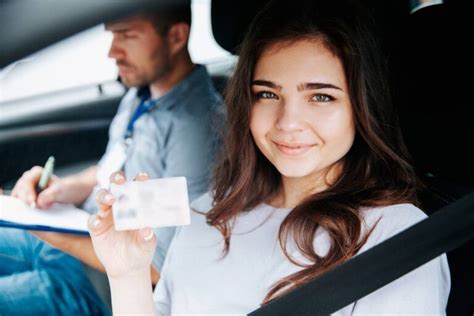 Cuánto cuesta el carnet de conducir Consumidores