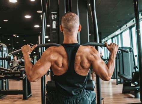 8 Dumbbell Lat Exercises For A Broad And Muscular Back Hevy