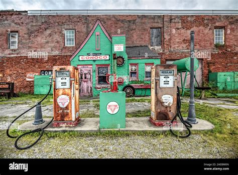 Blue Whale Route 66 High Resolution Stock Photography And Images Alamy