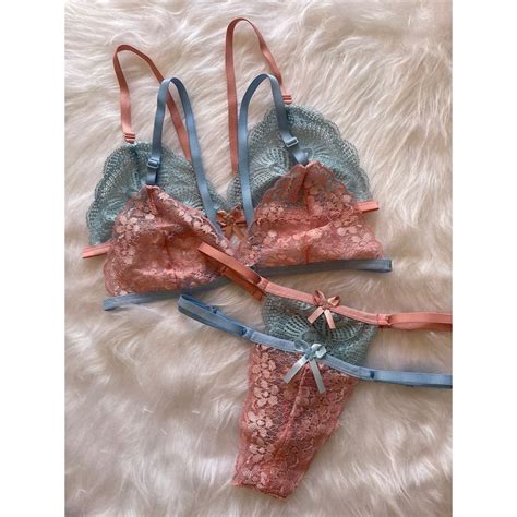 Conjunto de Lingerie Em Renda Sutiã Sem Bojo Calcinha De Regulagem